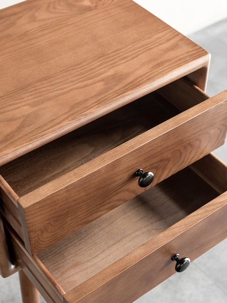 Scandi Retro Drawers: 2 Drawer Nightstand